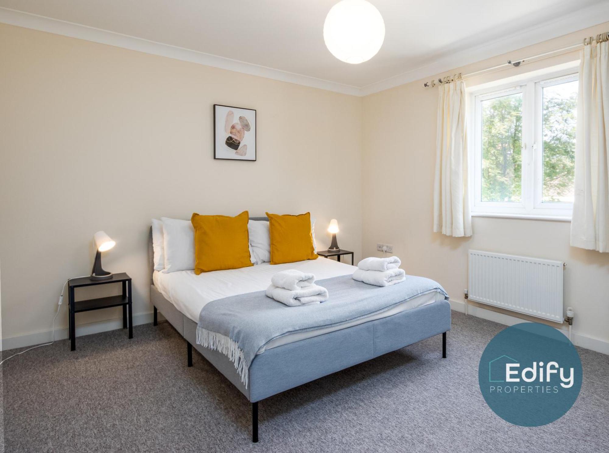 City Centre Townhouse, Sleeps 8, Free Parking سوثامبتون المظهر الخارجي الصورة